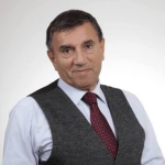 Üstün Dökmen